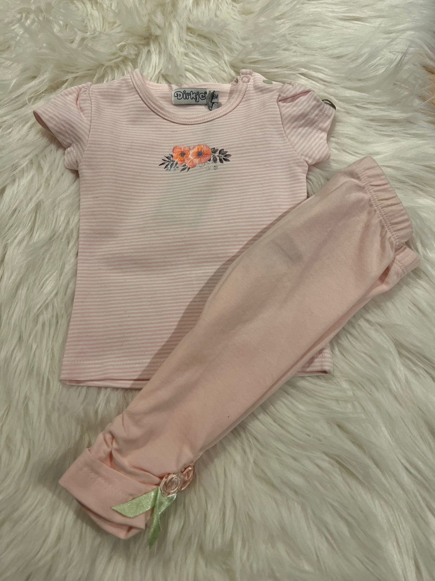 Legging + t-shirt