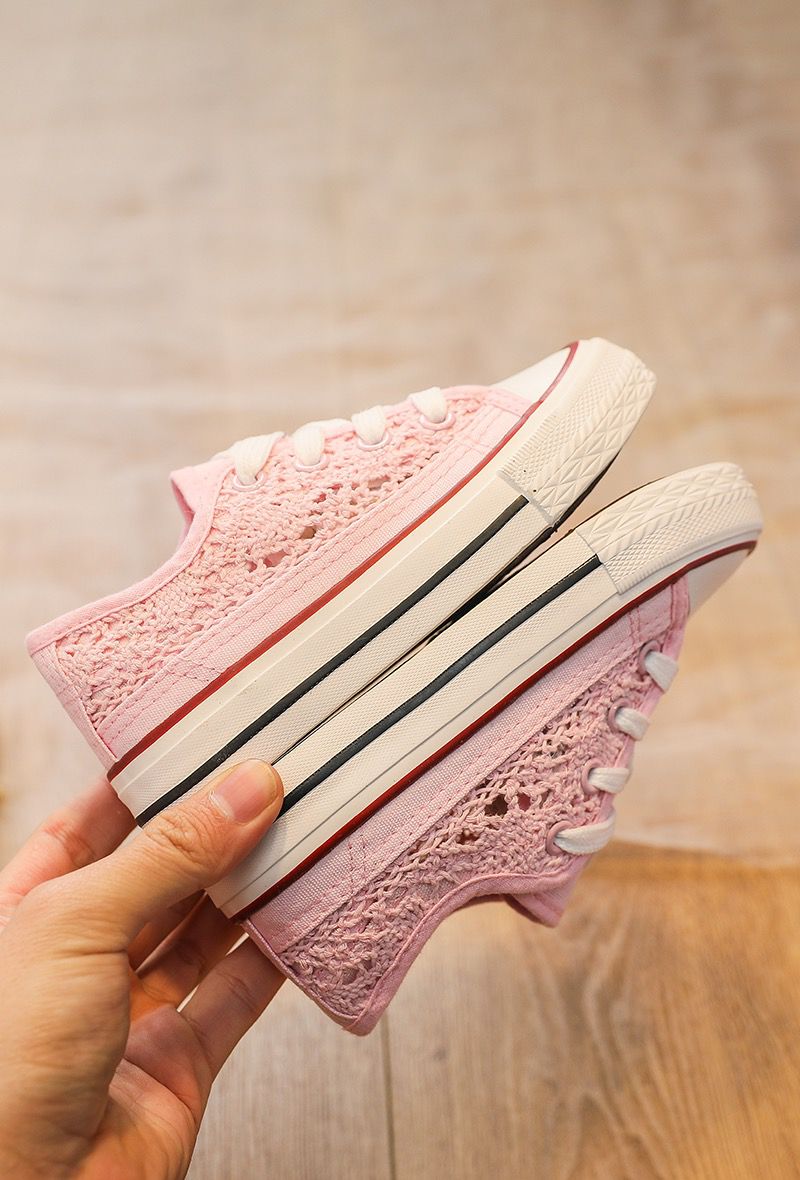 Sneaker roze met kant